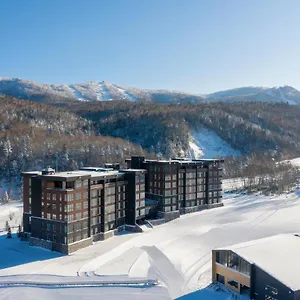 Yu Kiroro, Ski-in Ski-out Luxury Residences 5*, Akaigawa Japan